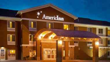 AmericInn by Wyndham Waupun i Waupun, WI