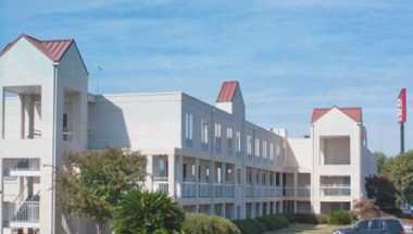 Montgomery, ALにおけるQuality Roof Inn & Suites