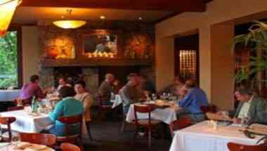 Hurley's Restaurant and Bar в Yountville, CA