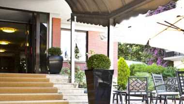 Hotel De La Ville Central, Latina, IT