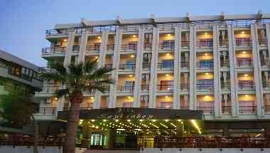 Kayhanbey Hotel i Kusadasi, TR