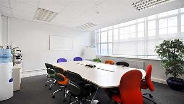 Atlas Business Centre в London, GB1