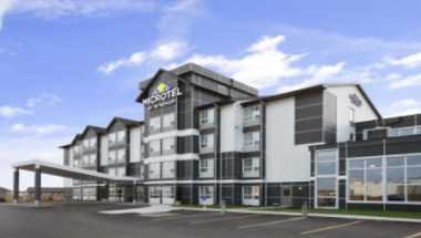Microtel Inn & Suites by Wyndham Lloydminster в Lloydminster, SK