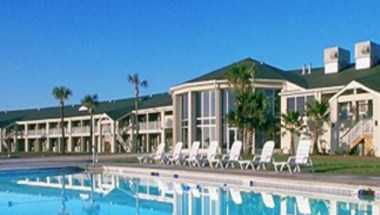 Days Inn & Suites by Wyndham Jekyll Island a Jekyll Island, GA