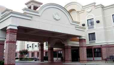 Comfort Inn and Suites Airport-American Way em Memphis, TN