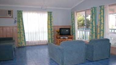 Huskisson Beach Tourist Resort in South Coast, AU