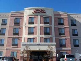 Hampton Inn & Suites Denver-Speer Boulevard image