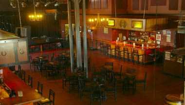 High Noon Saloon в Madison, WI