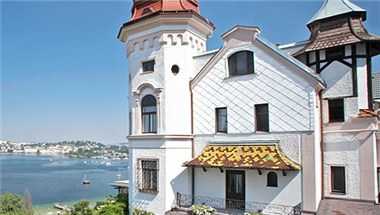 Schlosshotel Freisitz Roith GmbH & Co KG à Gmunden, AT