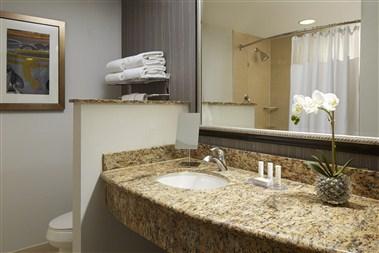 Courtyard by Marriott Anaheim Resort/Convention Center в Anaheim, CA