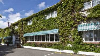 The Green Acres Hotel в Guernsey, GB1