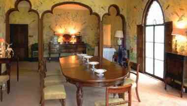 斯托克布里奇, GB1 的 Houghton Lodge & Gardens