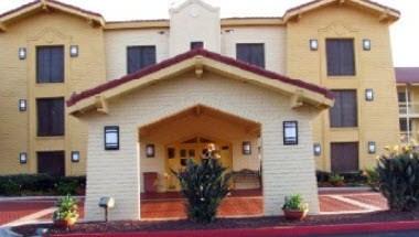 La Quinta Inn by Wyndham San Diego Chula Vista image