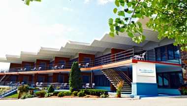 Blue Water Inn в St. Clair, MI