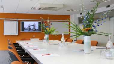 Alliance Business Centers - Hammersmith Grove в London, GB1