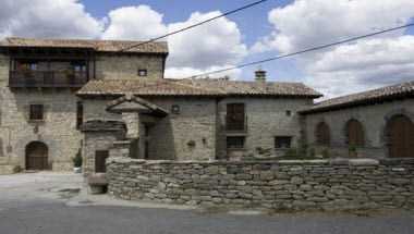Hotel Ruralka La Casa de Luminosa i Huesca, ES
