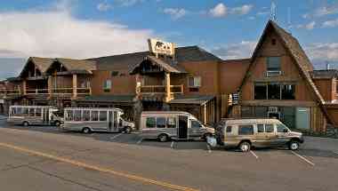 Three Bear Motor Lodge em West Yellowstone, MT