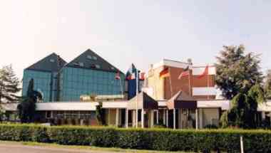 Hotel & Loisirs "Le Ruote" в Cadeo, IT