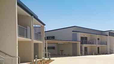 Oaks Middlemount Suites in Capricorn, AU