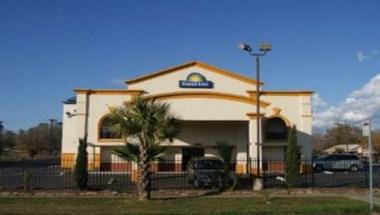 Days Inn by Wyndham Houston East image