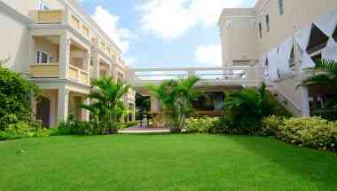 La Vue Boutique Inn a The Valley, AI