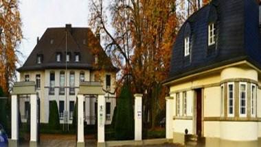 Tagungsvilla Weisser Berg image