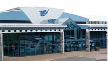 Larne Leisure Centre a Larne, GB4