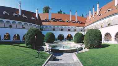 Hotel Zamok Topolcianky a Zlate Moravce, SK