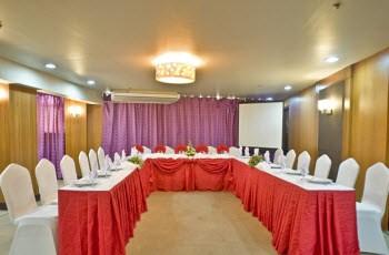 Goldberry Suites and Hotel em Lapu-Lapu, PH