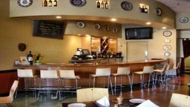 Yanni's Bistro в Poway, CA