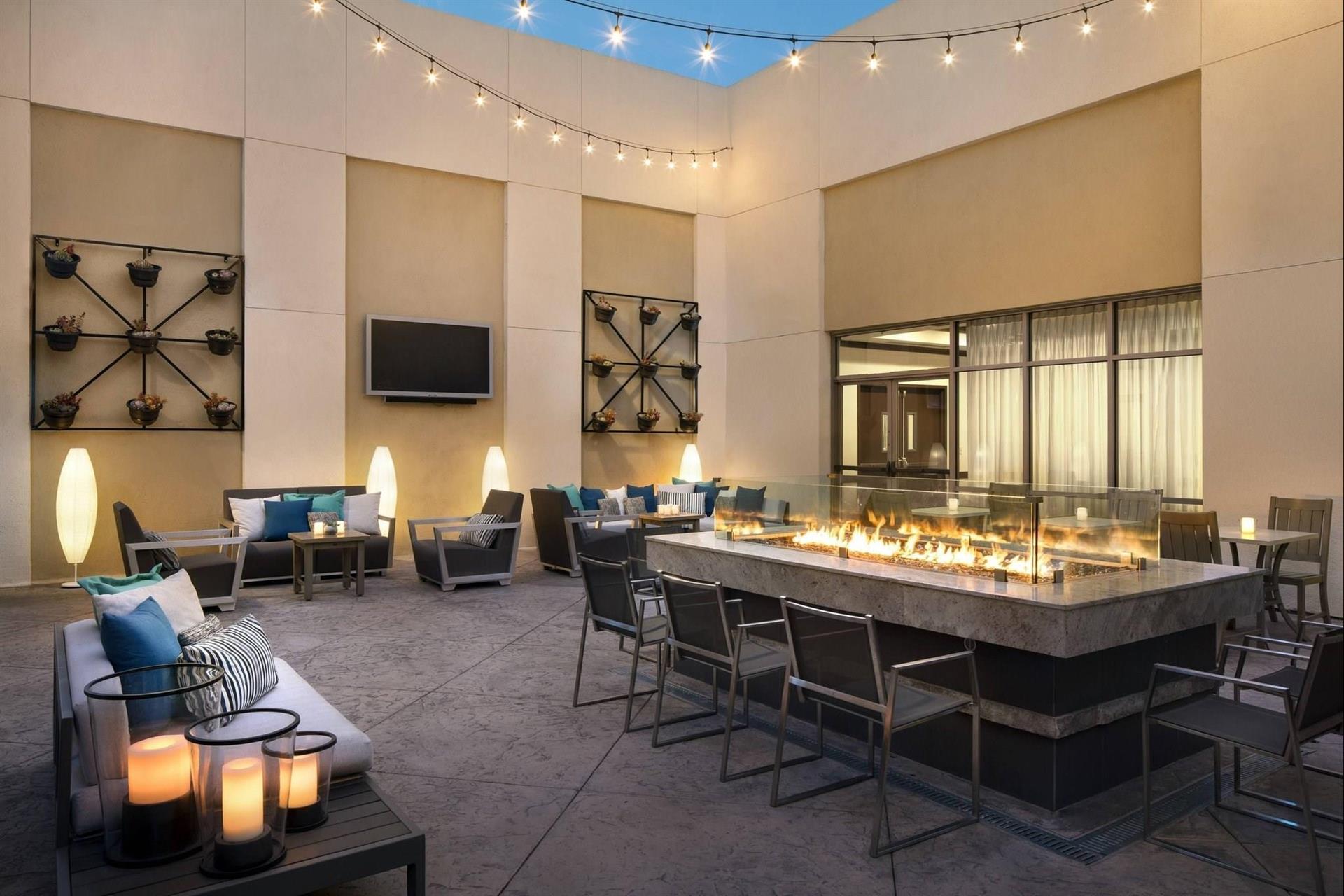 Fullerton Marriott at California State University image