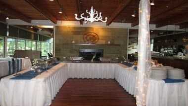 Island Yacht Club в Toronto, ON