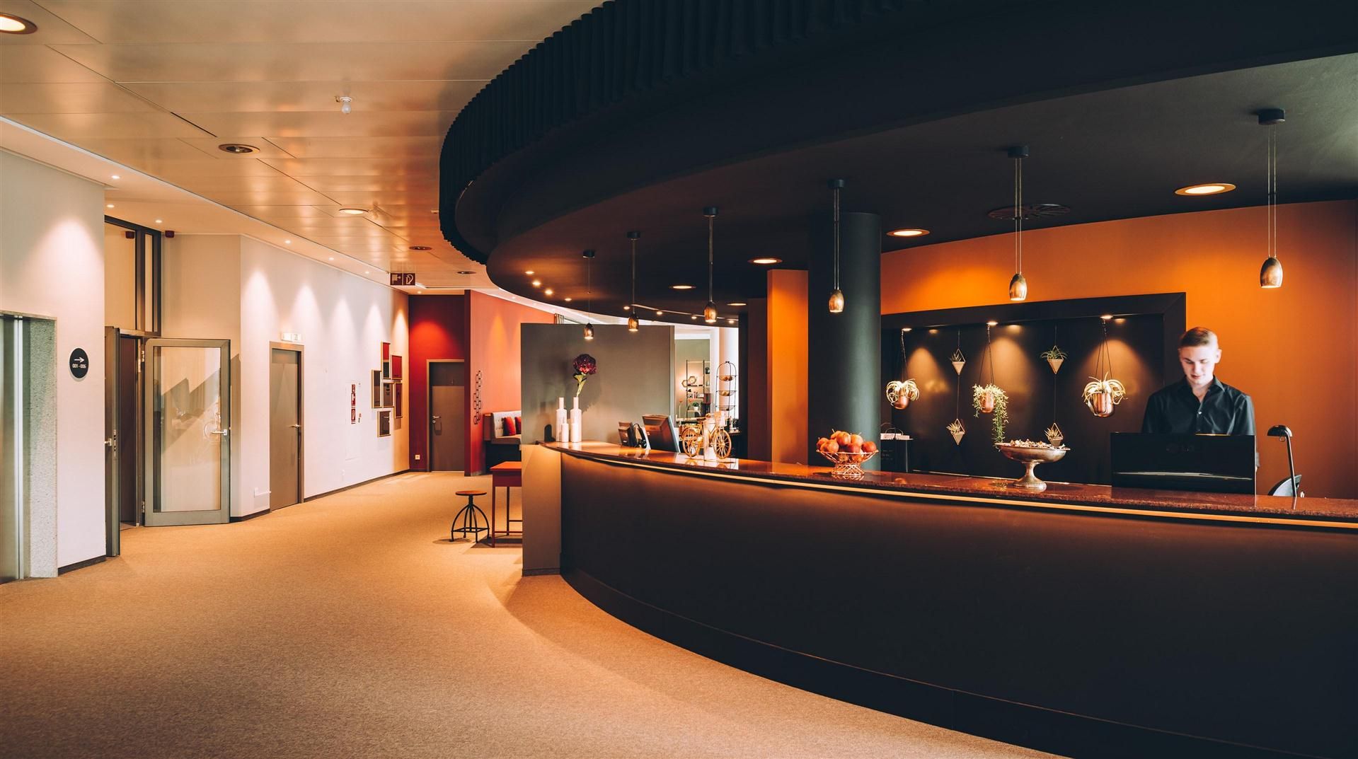 รูปสถานที่จัดงาน