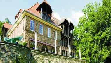 Hotel Haus Neugebauer GmbH a Geisenheim, DE