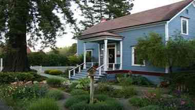 Olallieberry Inn в Cambria, CA