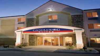 Candlewood Suites Milwaukee Brown Deer в Бурый олень, WI