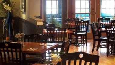 Leelynn's Dining Room & Lounge em Ellicott City, MD