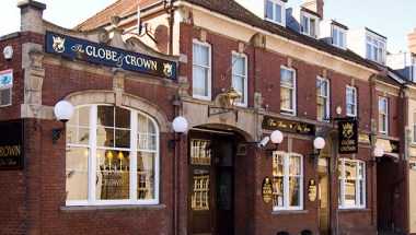 The Globe and Crown à Yeovil, GB1