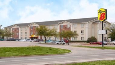 Super 8 by Wyndham McKinney/Plano Area image