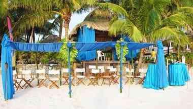 Mayan Princess Beach & Dive Resort в West Bay, HN