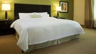 Hampton Inn & Suites Boulder-North image