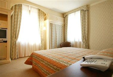 รูปสถานที่จัดงาน