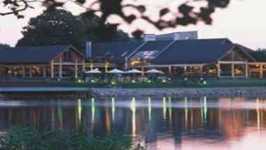 Apvalaus Stalo Klubas i Trakai, LT