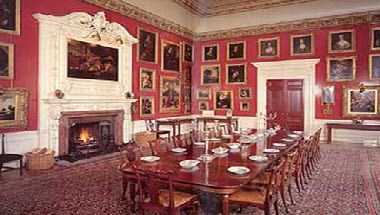 Elton Hall в Peterborough, GB1