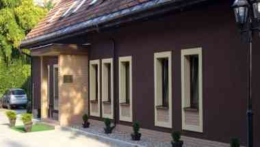 Art Pension Dans Le Parc i Banska Bystrica, SK