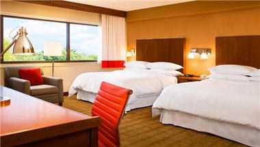 Four Points by Sheraton Bentonville в Bentonville, AR
