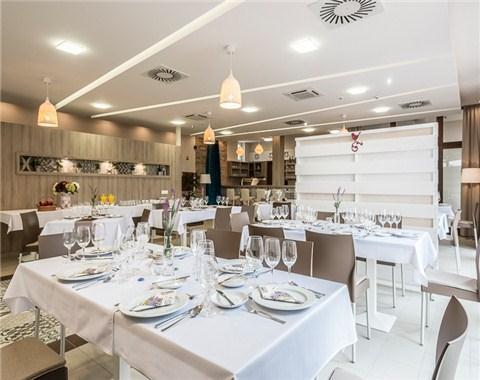 Levendula Hotel в Algyo, HU