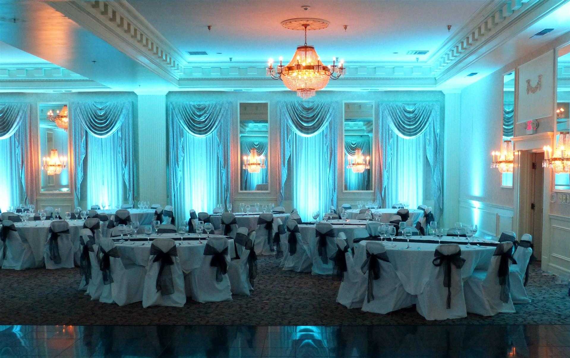 Howard Johnson by Wyndham Burlington in Burlington, IA