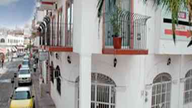 Hotel Encino And Suites Plaza Del Rio em Puerto Vallarta, MX