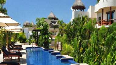 Porto Playa Condo Hotel in Playa del Carmen, MX